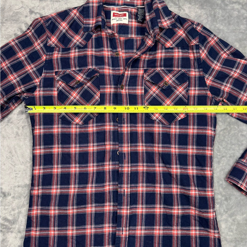 Wrangler Red and Navy Plaid Long sleeve Button Up Shirt - Picture 6 of 8